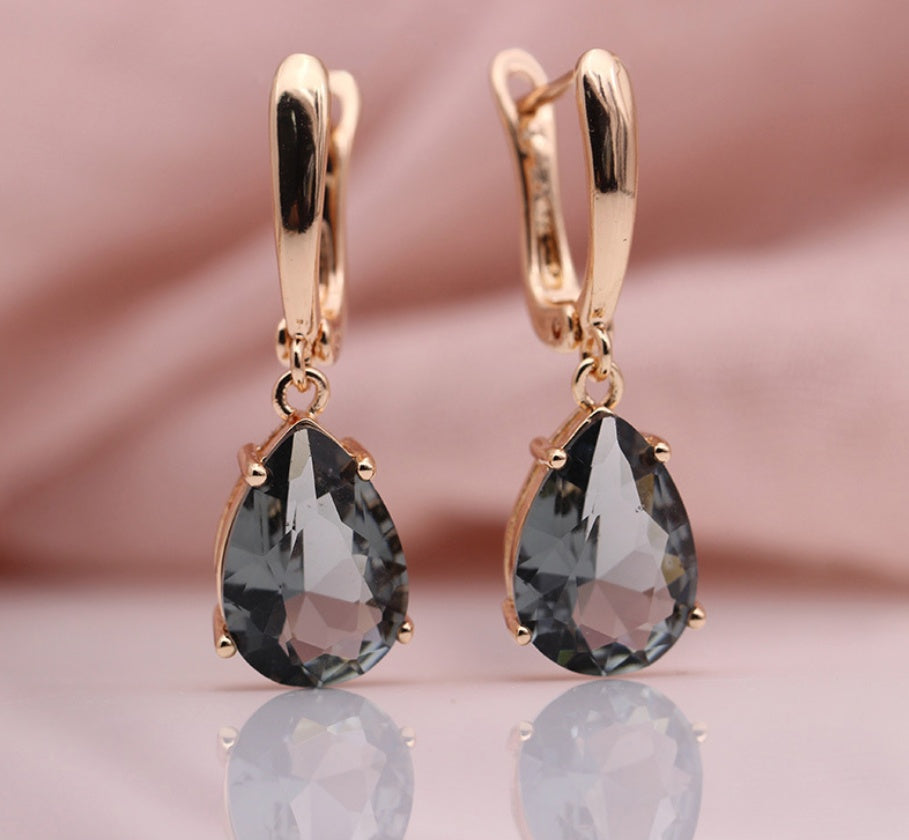 Moonstone color water drop zircon earrings