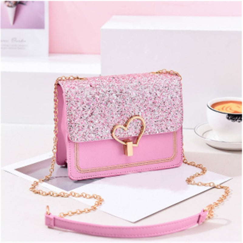 Fashion Creative Heart Chain Pu Small Satchel