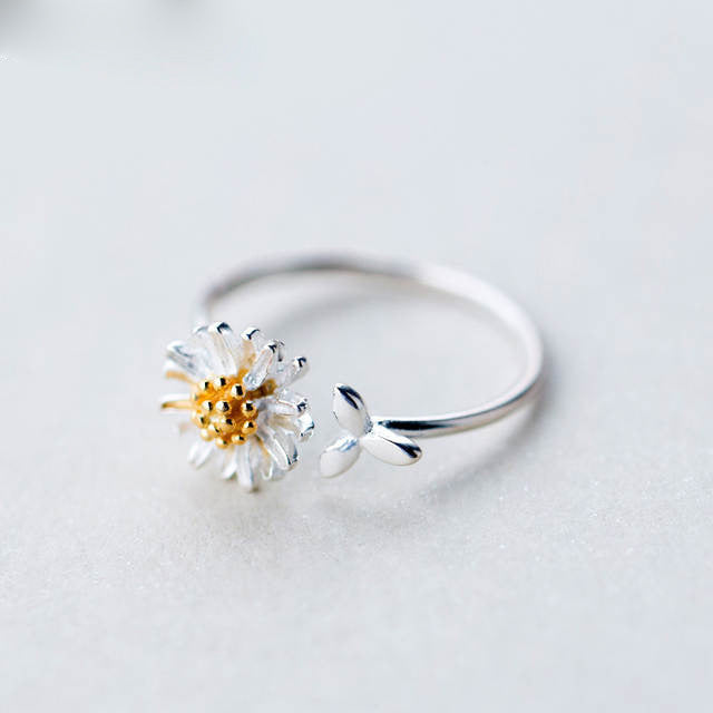 Daisy Women's Wreath Adjustable Wedding Ring Fashion Small Fresh Pastoral Ring