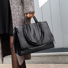 The New Trendy Casual Handbags Korean Version Of The Shoulder Bag Versatile Personality Portable Large Capacity Tote Bag