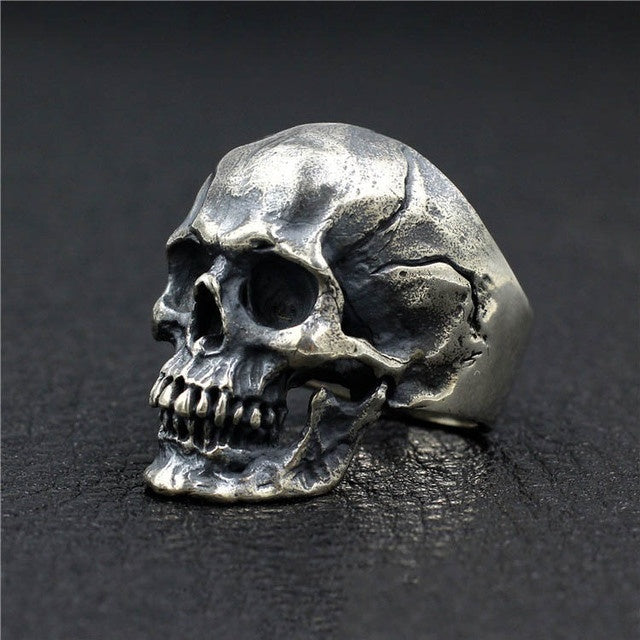 Fashion skull ring