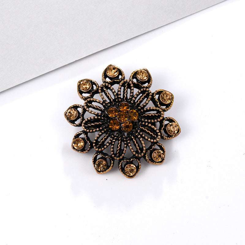 Alloy rhinestone small pin brooch costume