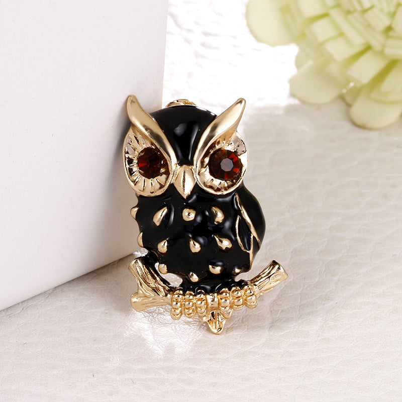 Red Eyed Owl Brooch