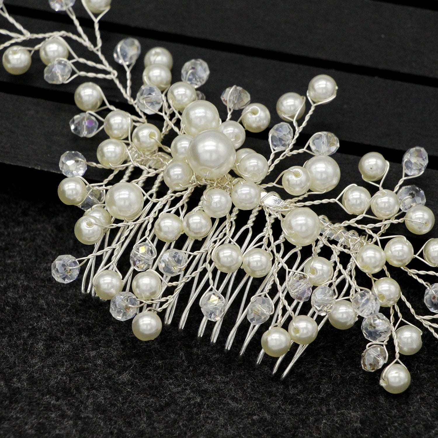 Handmade Pearl Copper Wire Silver-plated Hair Comb Headdress