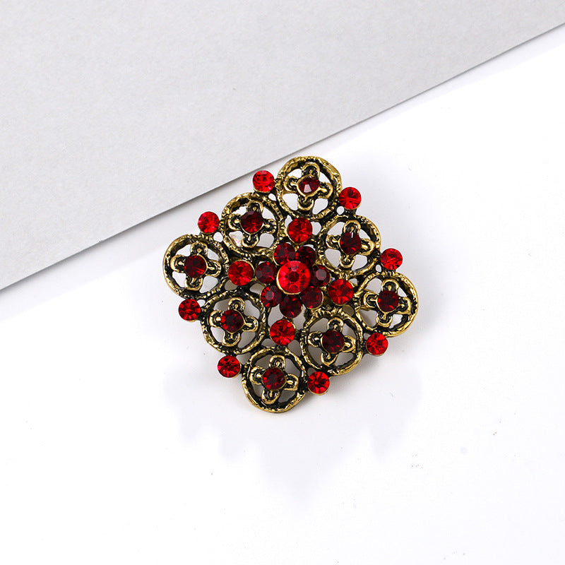 Alloy rhinestone small pin brooch costume