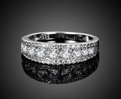 Diamond ring in 925 sterling silver