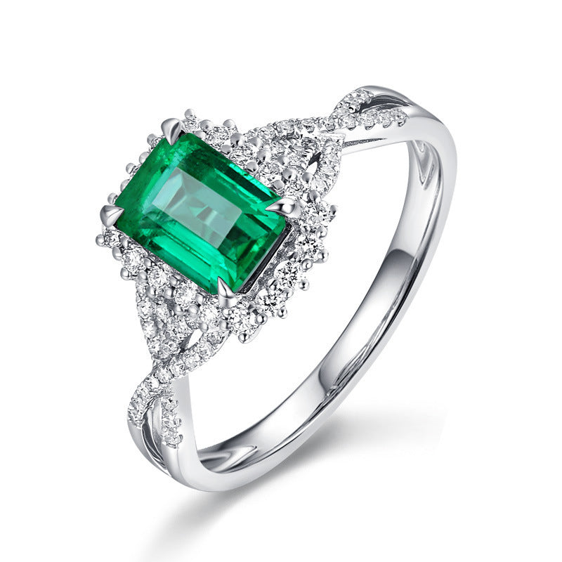 Square Princess Ring Inlaid With Emerald