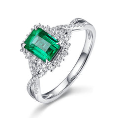 Square Princess Ring Inlaid With Emerald