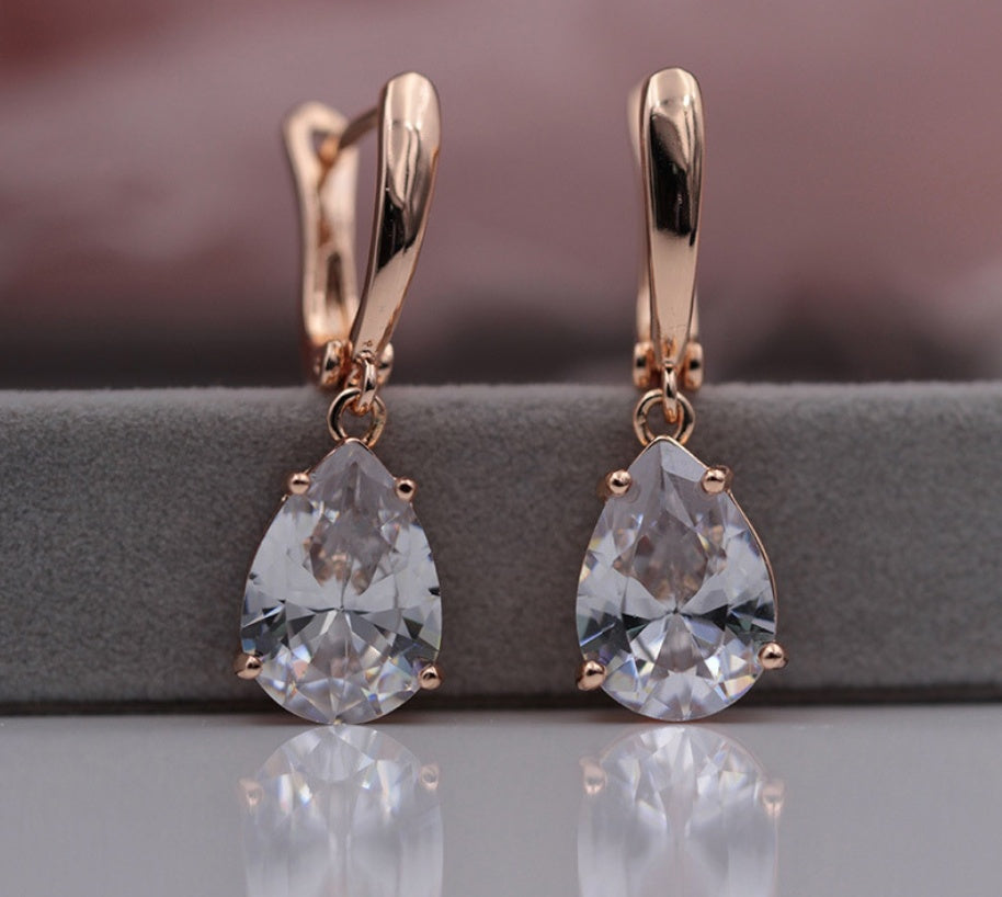 Moonstone color water drop zircon earrings