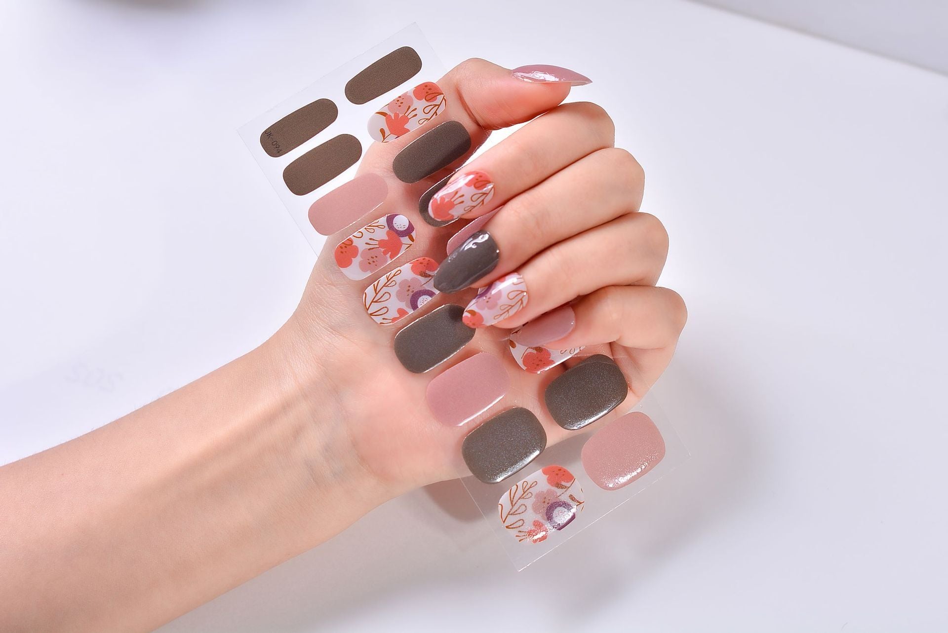 Women's Fashion Simple Wear Nail Patch Gel