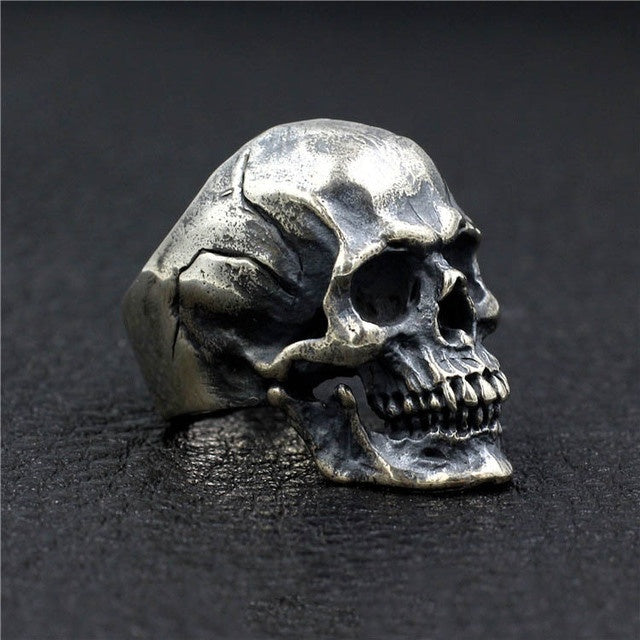 Fashion skull ring