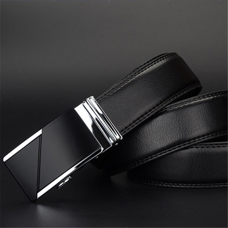 Men's black leather belt with alloy buckle