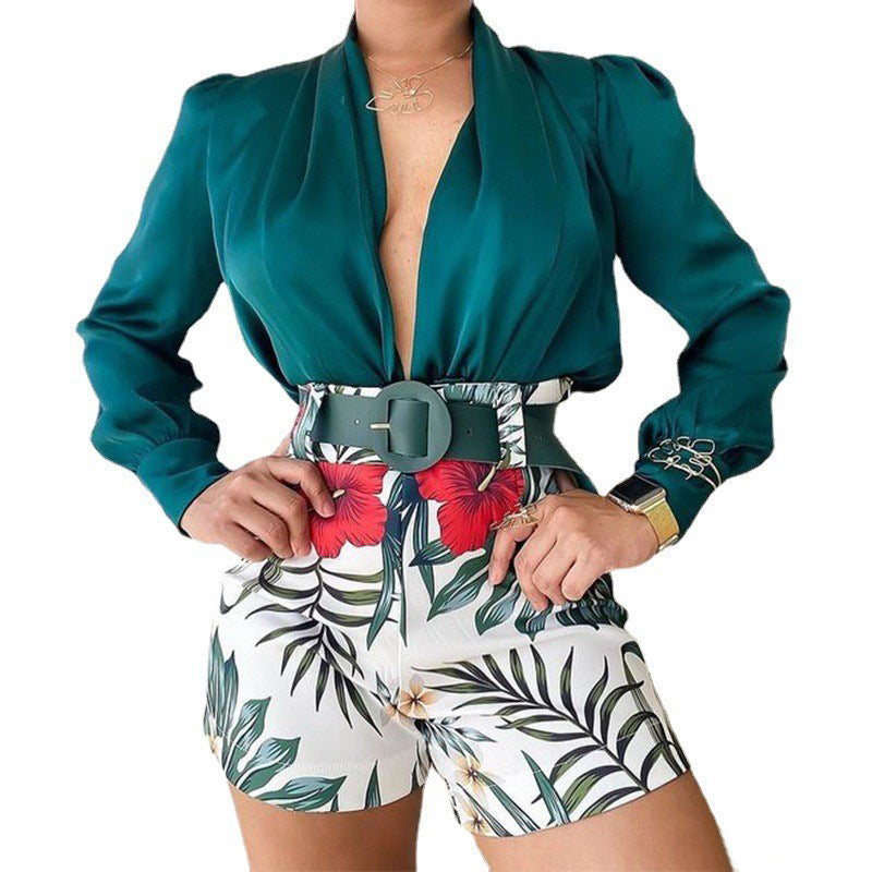 Women's Fashion Casual V-neck Long-sleeved Printed Shorts Two-piece Set