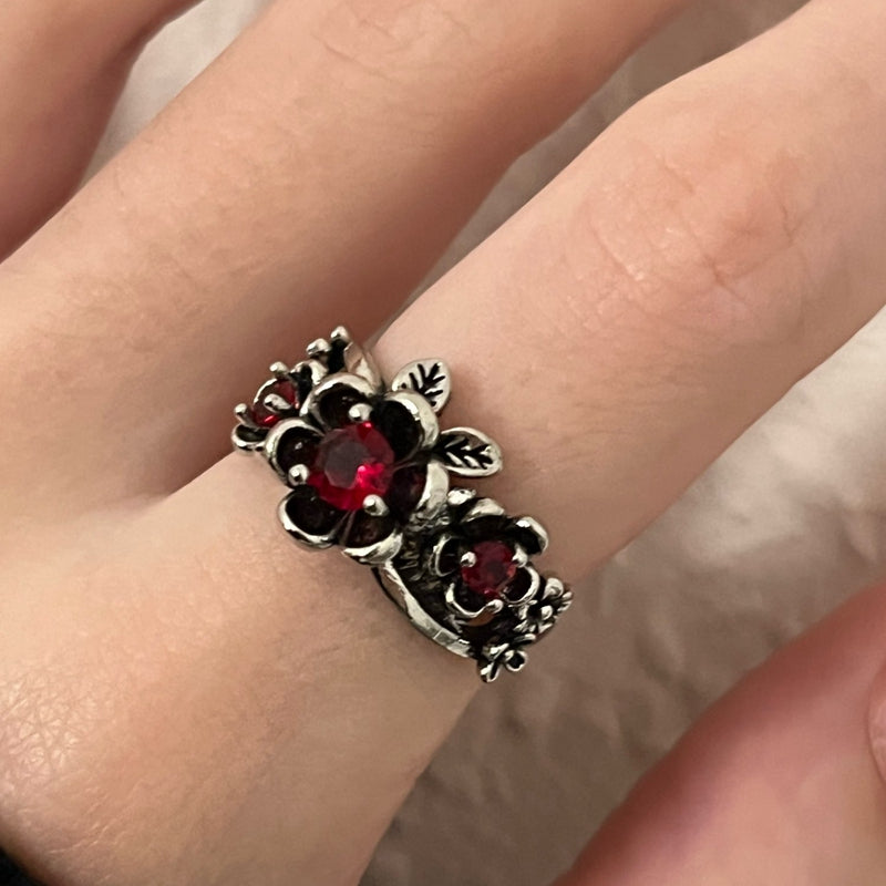 Women's Fashion Retro Red Flower Crystal Zircon Ring