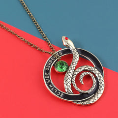 Side Snake Necklace European And American Retro Pendant New Accessories