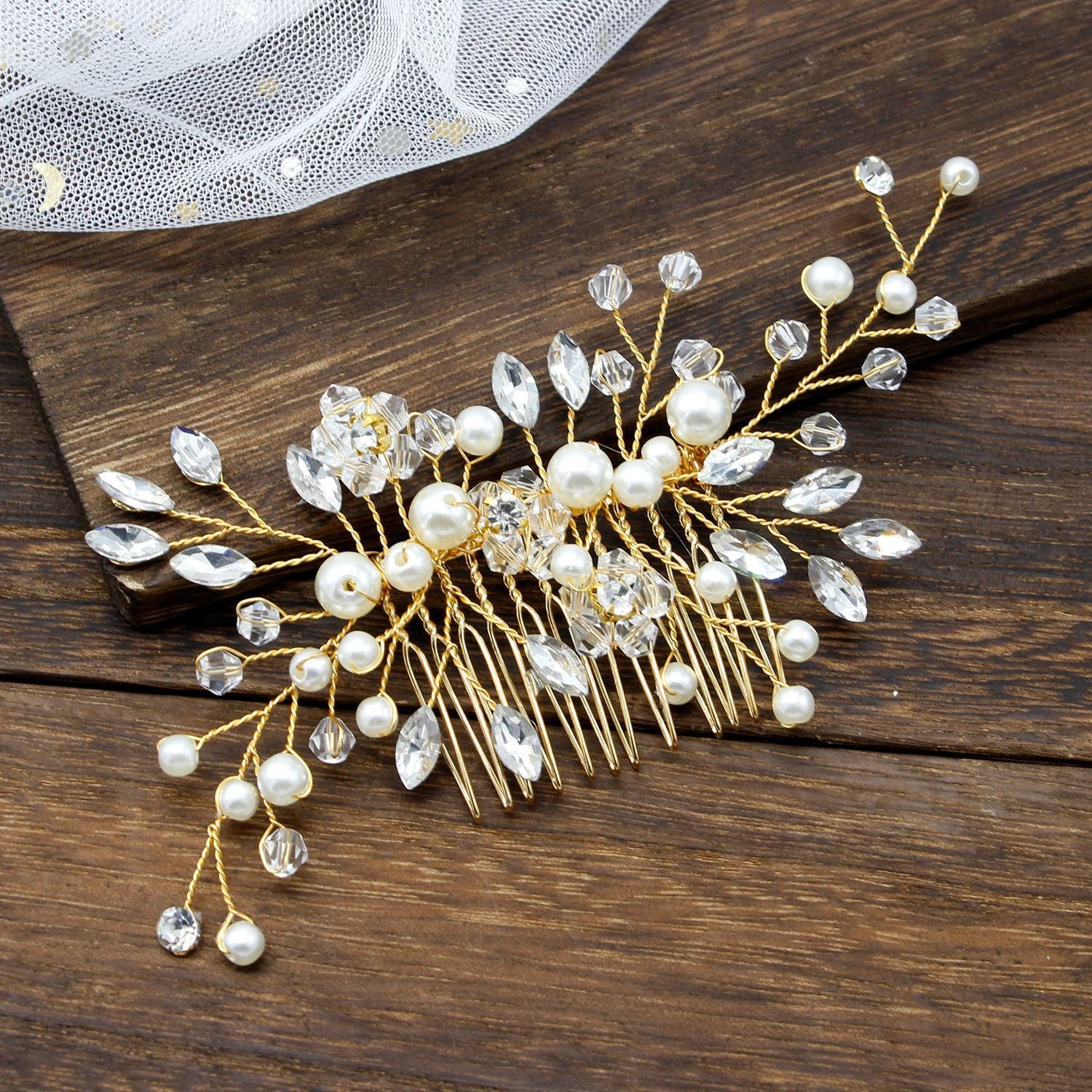 Vintage Minimalist Bride's Hair Comb Wavy