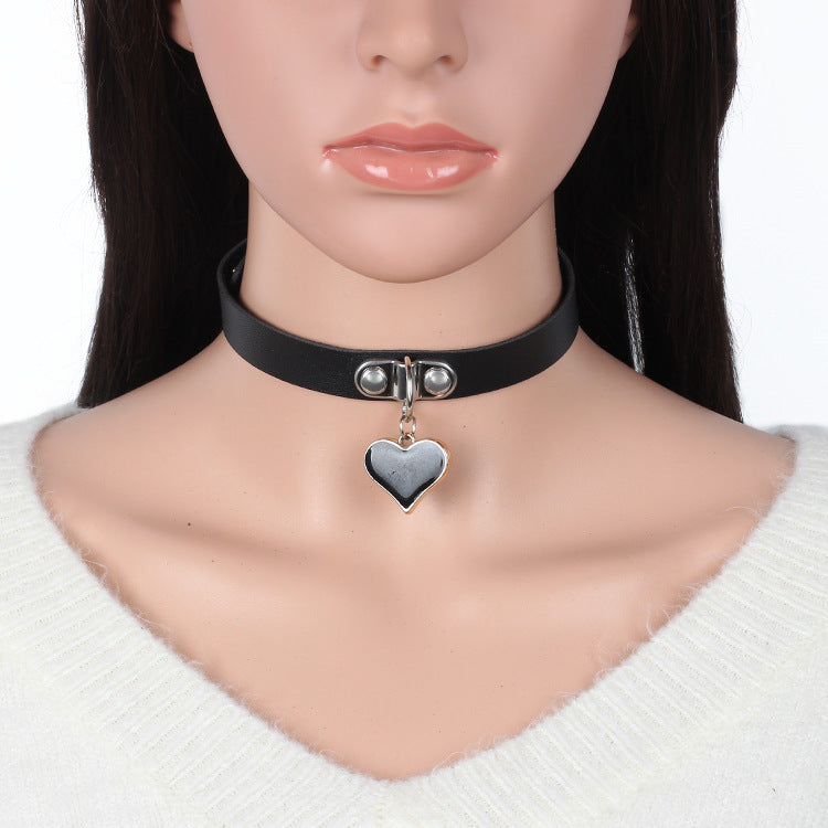 Cortex Leather Collar Necklace Female Love Bondage Clavicle Chain Heart-shaped