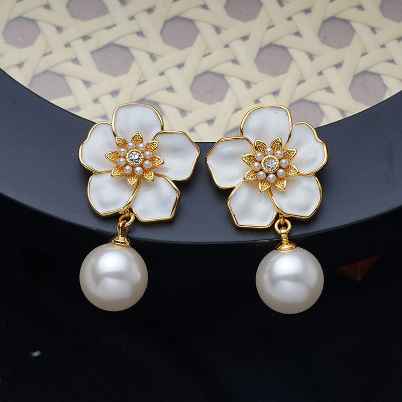 French Retro Earrings And Camellia Fashion